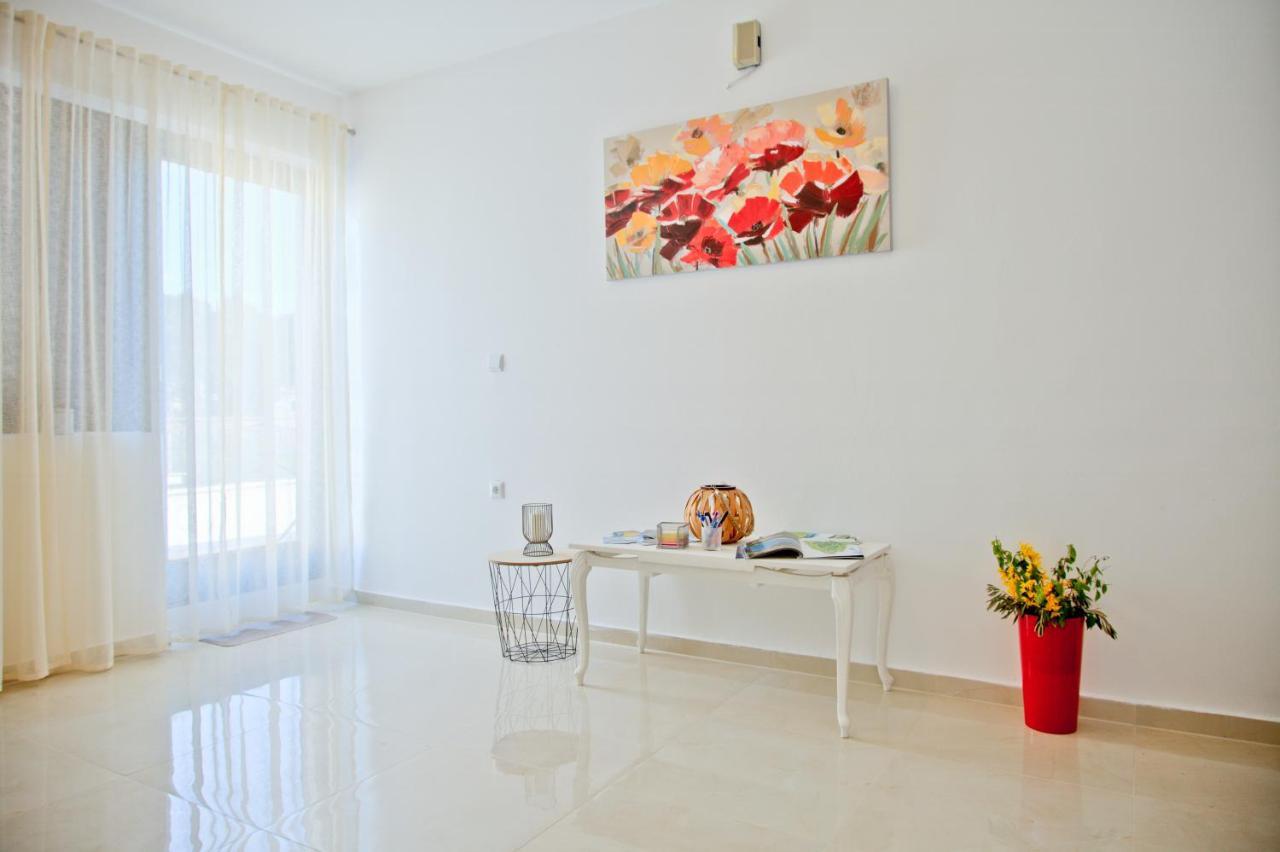 Apartment Karolina - Green Oasis Пула Экстерьер фото