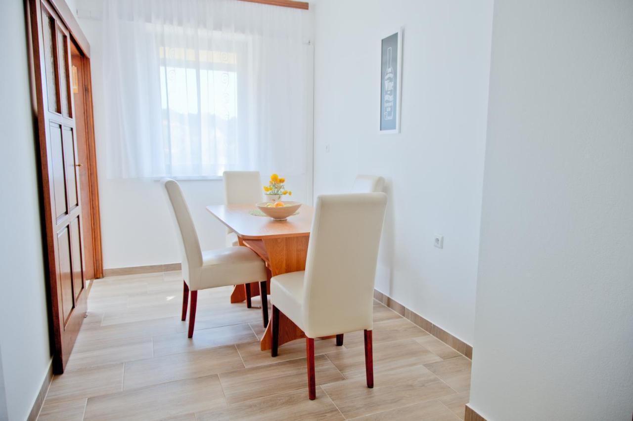 Apartment Karolina - Green Oasis Пула Экстерьер фото